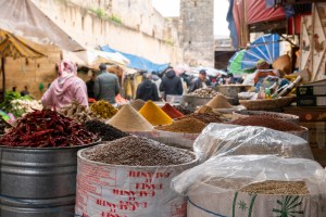 Souk spices grains